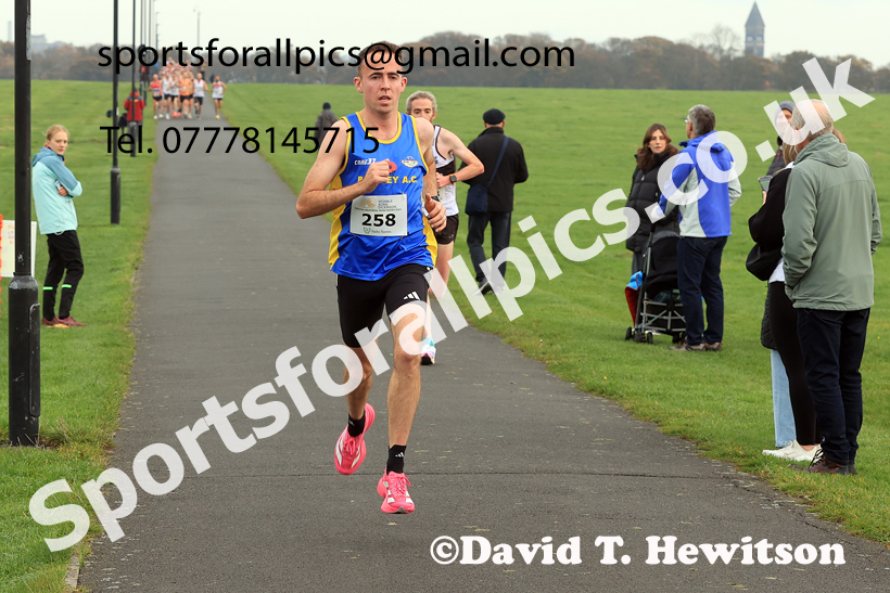 Mens and Womens 2025 Heaton Memorial 10k Road Race, Newcastle Town Moor, Sunday, November 9th. Photo: David T. Hewitson/Sports for All Pics
